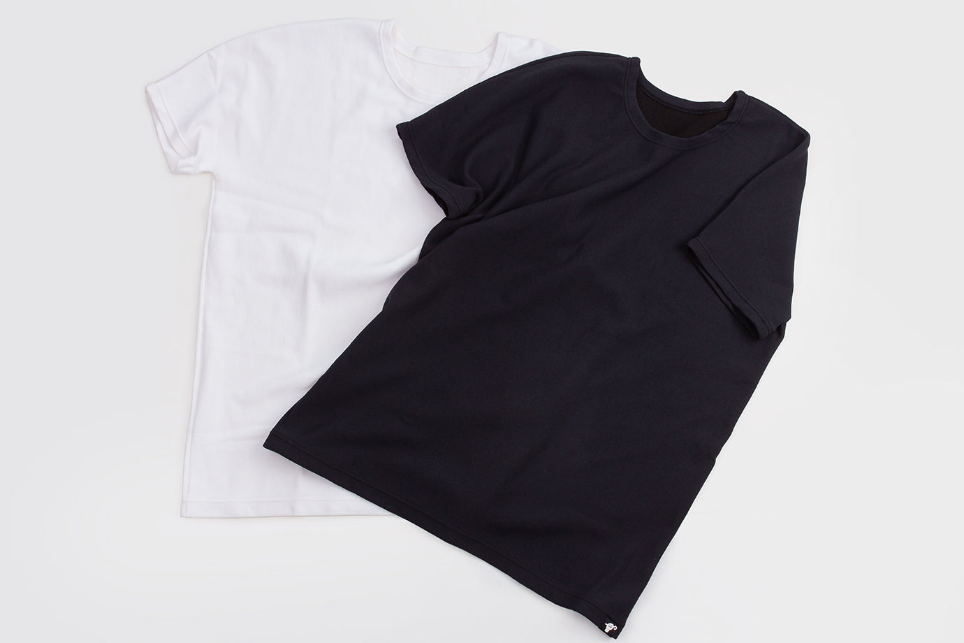 Midweight Seamless Wool T